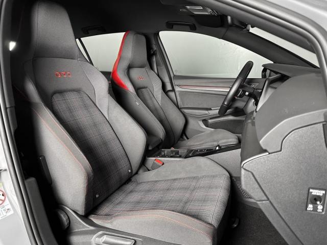 Volkswagen Golf image 1