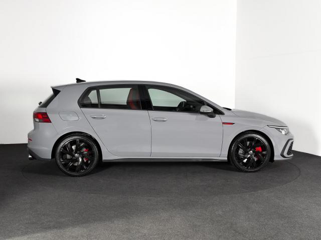 Volkswagen Golf image 8