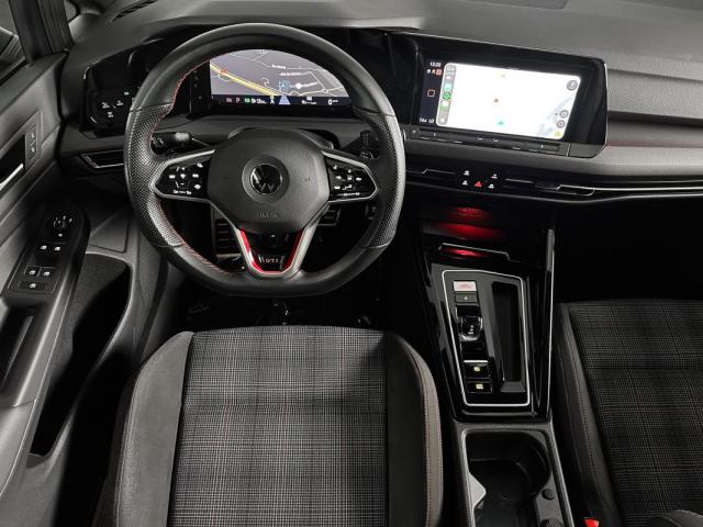 Volkswagen Golf image 9