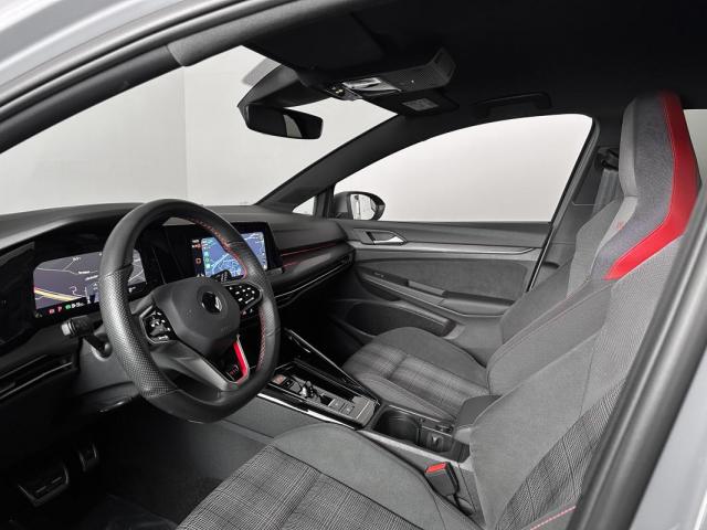 Volkswagen Golf image 3