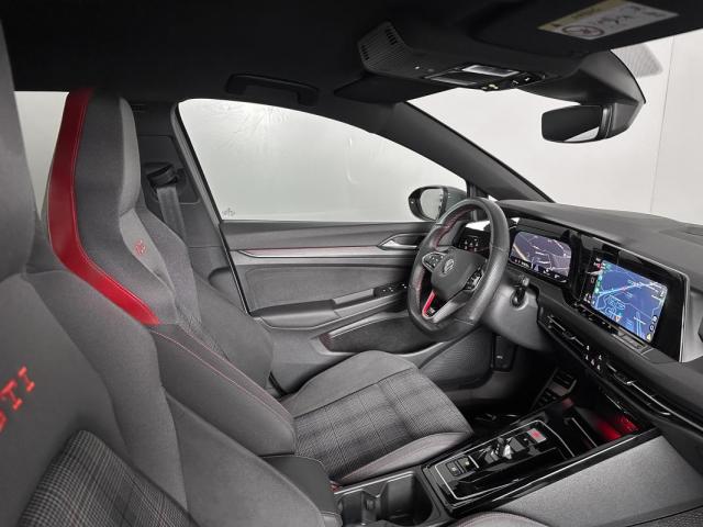 Volkswagen Golf image 8