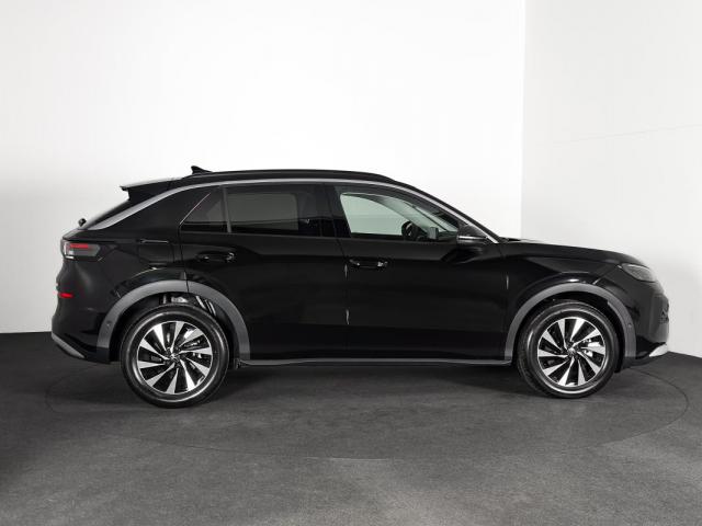 Volkswagen T-Roc image 2