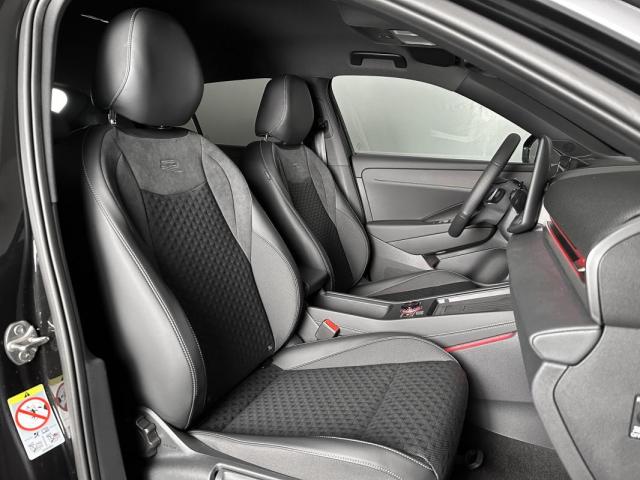 Volkswagen T-Roc image 6