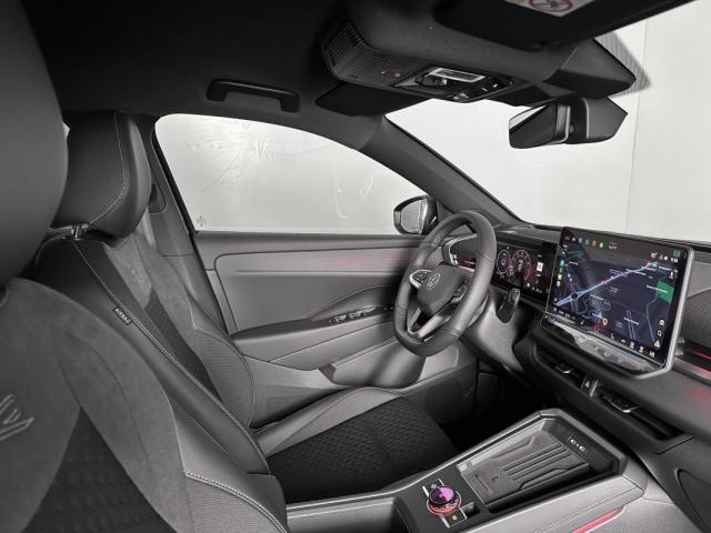 Volkswagen T-Roc image 1