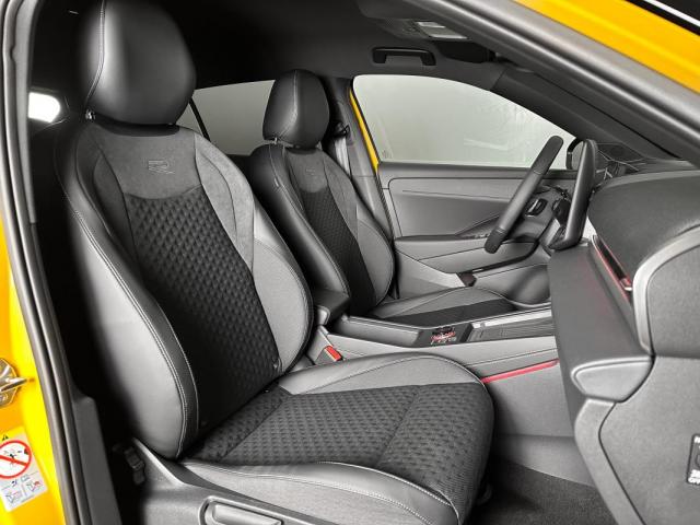 Volkswagen T-Roc image 9