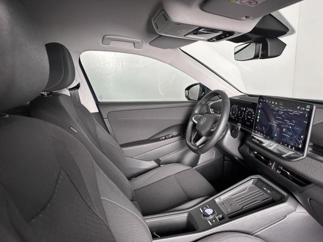 Volkswagen T-Roc image 5