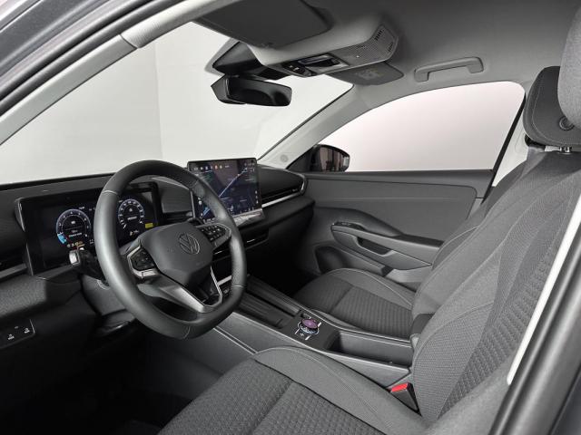 Volkswagen T-Roc image 6