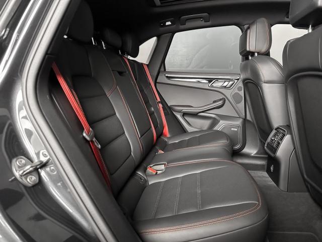 Porsche Macan image 4