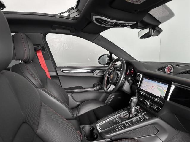 Porsche Macan image 5