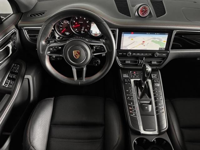 Porsche Macan image 8