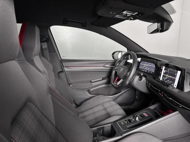 Volkswagen Golf image 7