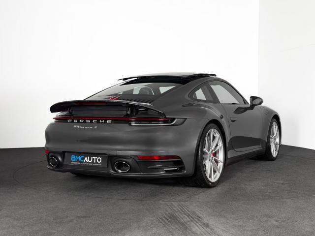 Porsche 992 image 3