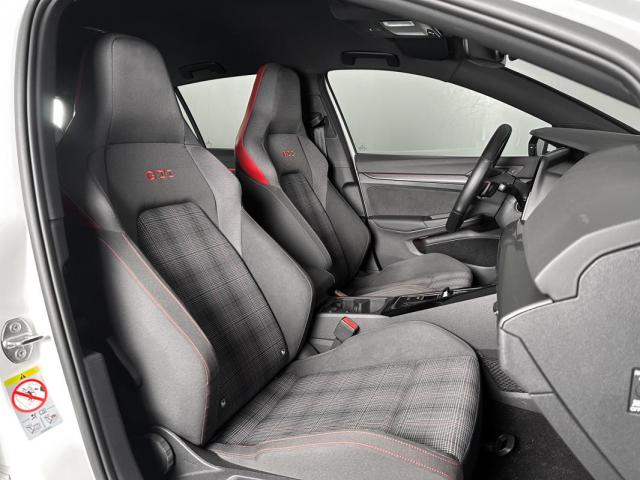 Volkswagen Golf image 3