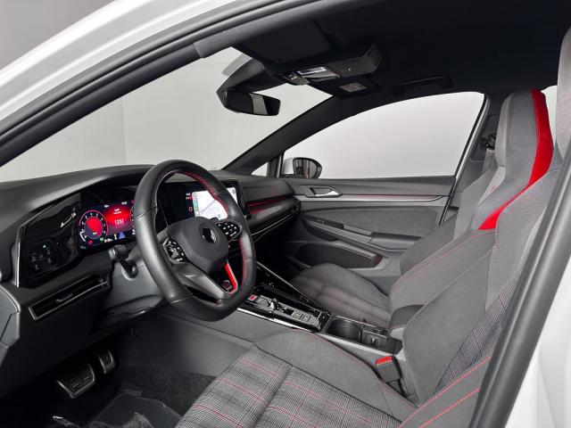 Volkswagen Golf image 9