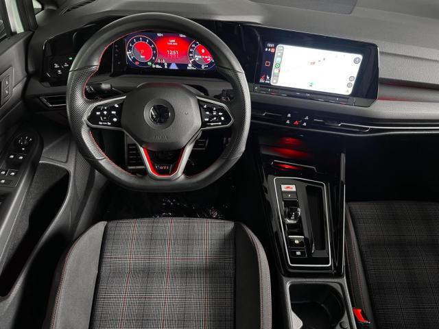 Volkswagen Golf image 2