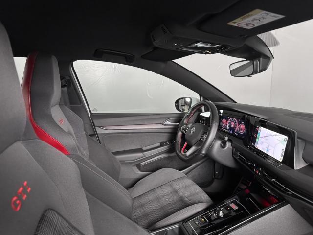 Volkswagen Golf image 7