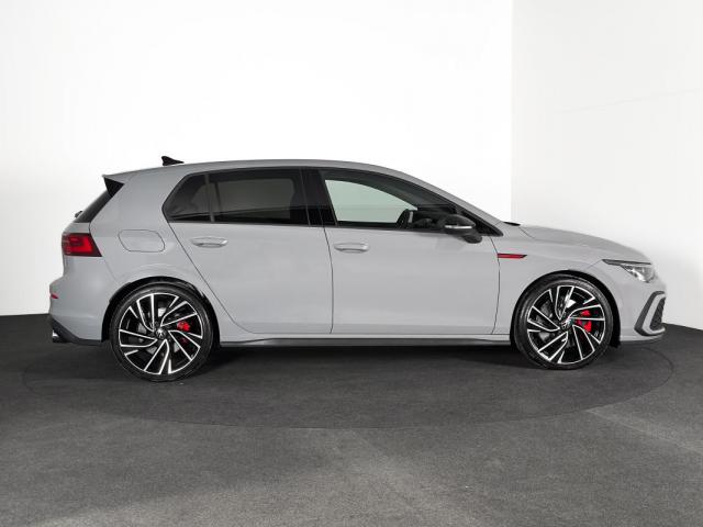 Volkswagen Golf image 8