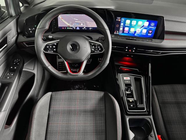 Volkswagen Golf image 9