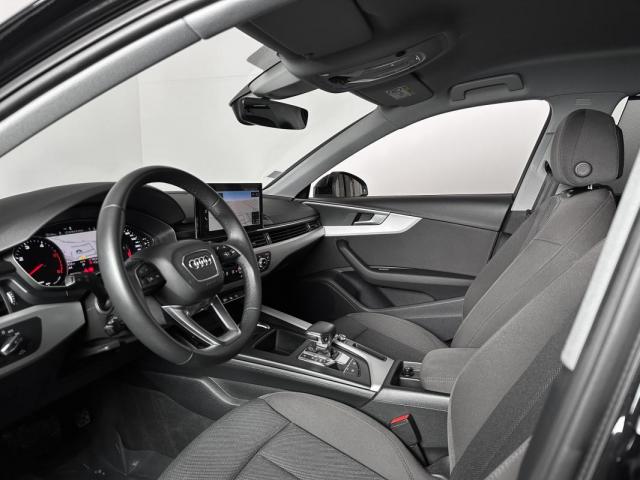 Audi A4 image 2