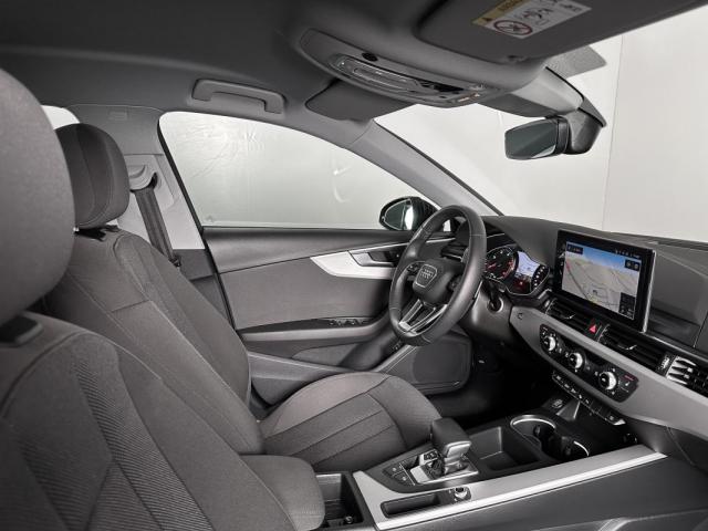 Audi A4 image 5