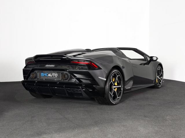 Lamborghini Huracán image 7