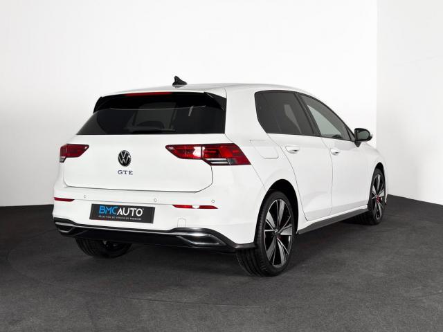 Volkswagen Golf image 9