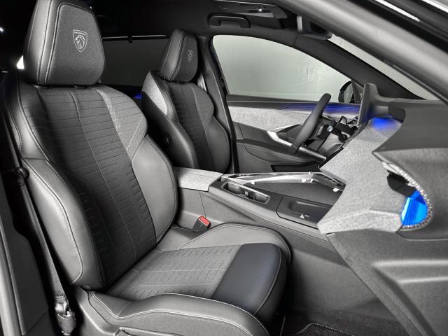 Peugeot 5008 image 2