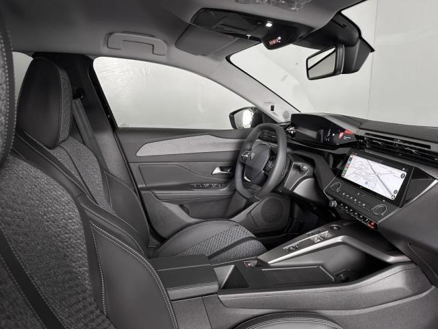 Peugeot 308 image 1
