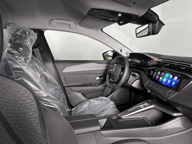Peugeot 308 image 1