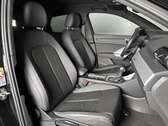 Audi Q3 image 9