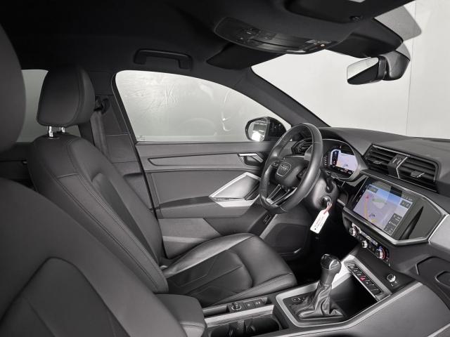 Audi Q3 image 1