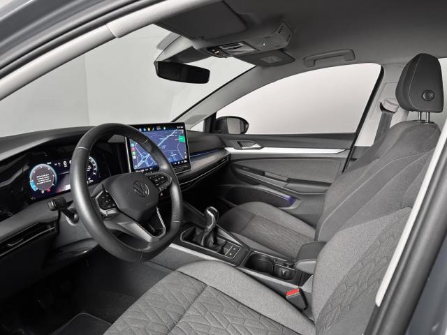 Volkswagen Golf image 9