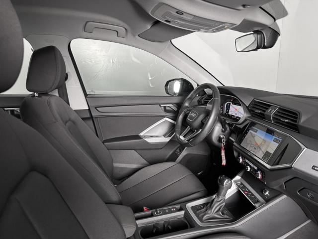 Audi Q3 image 1