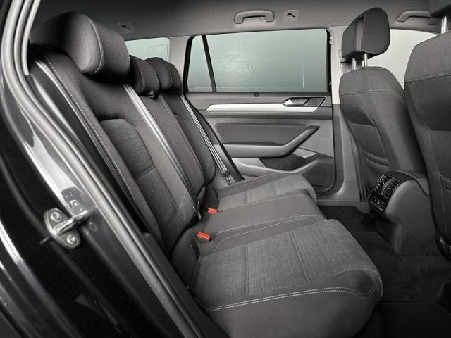 Volkswagen Passat image 2