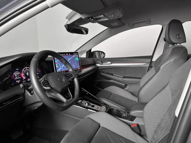 Volkswagen Golf image 9
