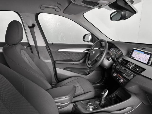 Bmw X1 image 2