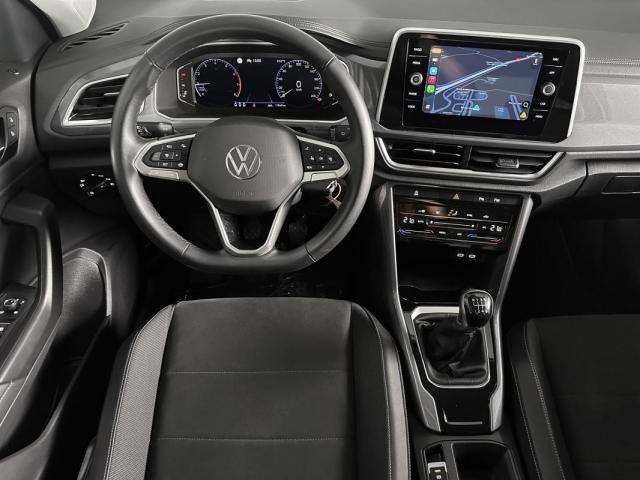 Volkswagen T-Roc image 2