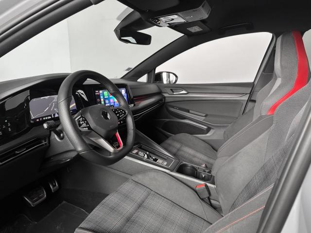 Volkswagen Golf image 2