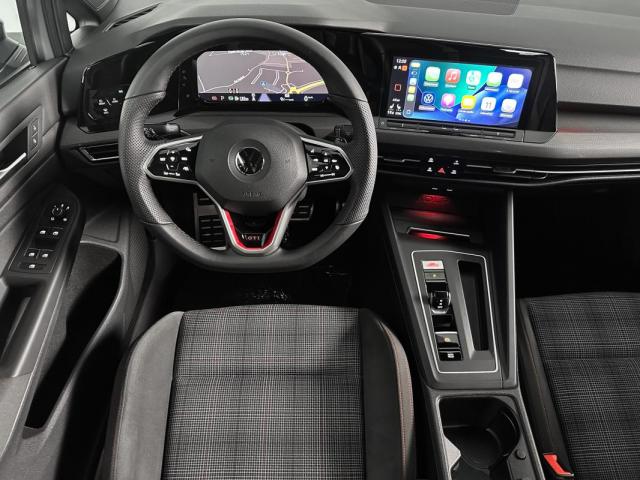 Volkswagen Golf image 8