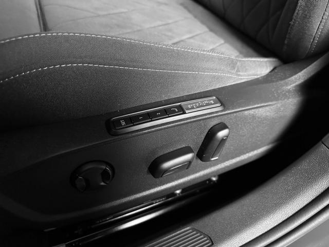 Volkswagen Golf image 4