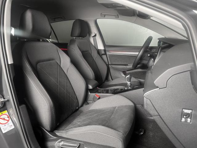 Volkswagen Golf image 2