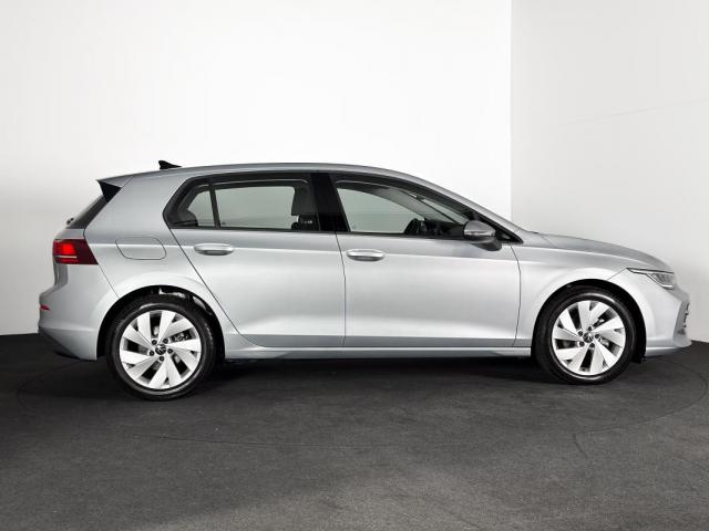 Volkswagen Golf image 6