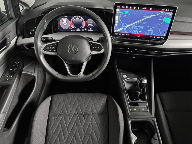 Volkswagen Golf image 8