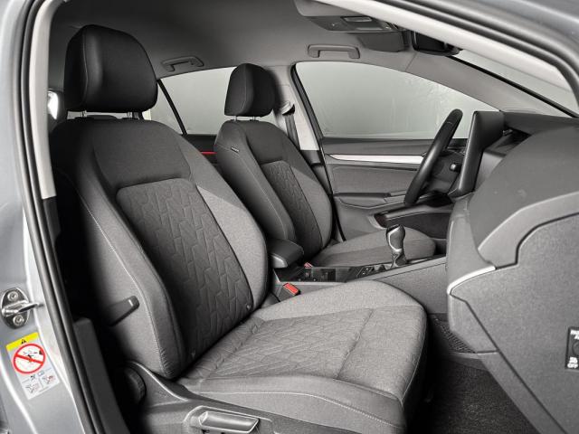 Volkswagen Golf image 7