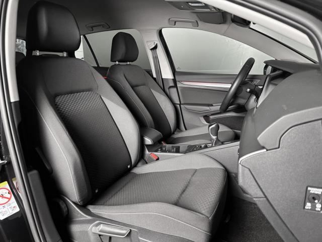 Volkswagen Golf image 7