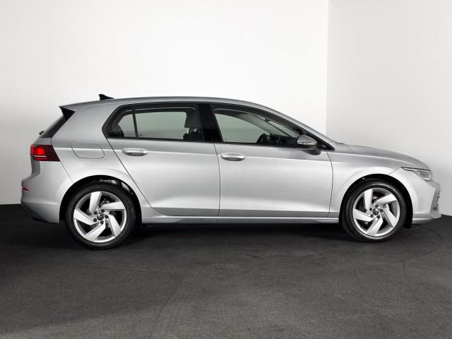 Volkswagen Golf image 6
