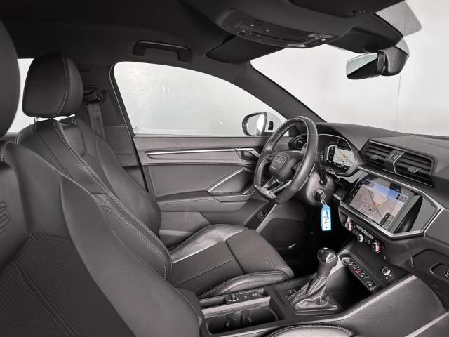 Audi Q3 image 2