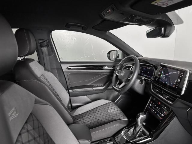 Volkswagen T-Roc image 2