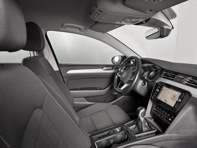 Volkswagen Passat image 4