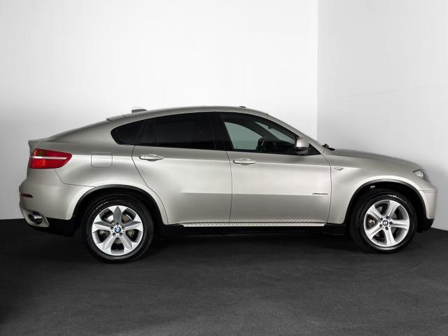 Bmw X6 image 2